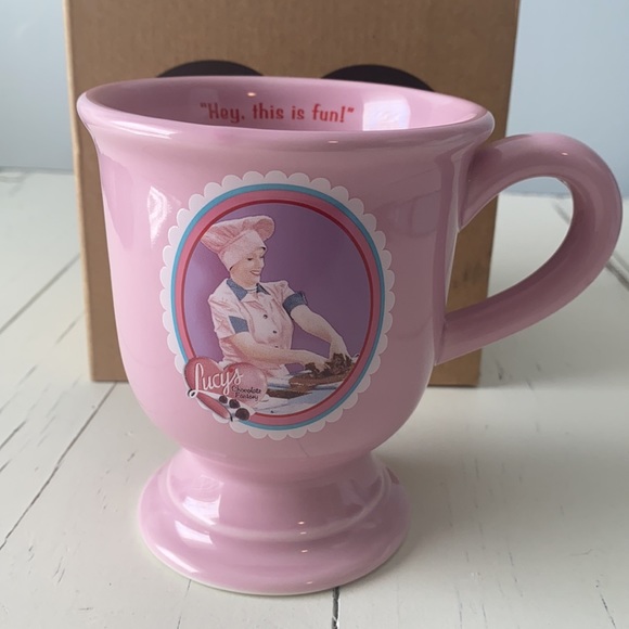 I Love Lucy 12 ounce pink pedestal mug 2006 - Picture 2 of 6